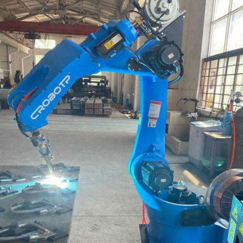 加工行业会使用哪些工业机器人进行加工