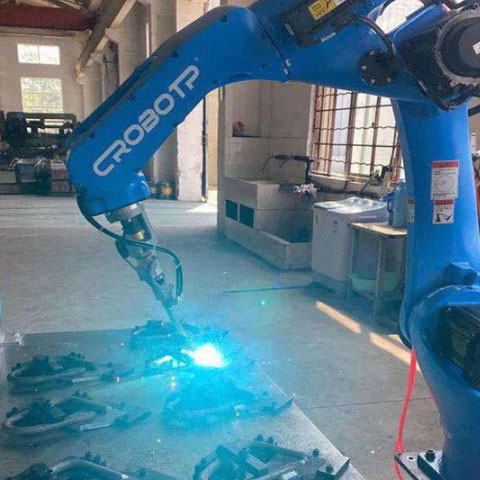 剖析自动焊接机器人的快速发展和更新